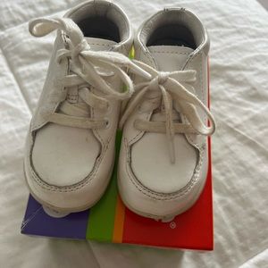 Boys Stride Rite SRT Grayson white shoes size 6M